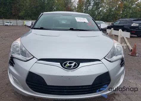 2013 Hyundai Veloster Base W/Black from USA, damaged, VIN KMHTC6AD8DU094583